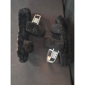 UGG Fluff Yeah Slide Sandals Black Sheepskin Fur Logo Strap Women's Size 8